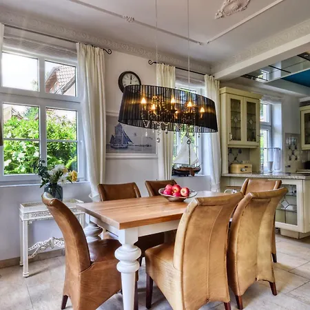 Kapitaens Hus Ii Gross Stresow Apartamento *